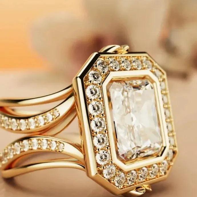 Luxury Gold Color Metal Carving Ring Inlaid Imitation Crystal Bridal Wedding Jewelry