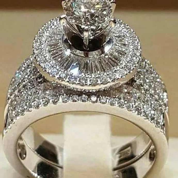 Classic Women's Engagement Ring Zinc Alloy Cubic Zirconia Crystal Proposal Jewelry Gift