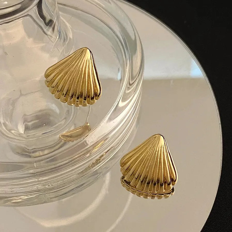 2024 Vintage Geometric Shell Earrings for Women Copper Metal Fashion Jewelry
