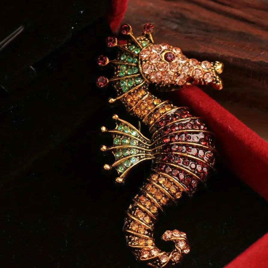 Vintage Classic Seahorse Brooch Pin Jewelry Gift for Men Women