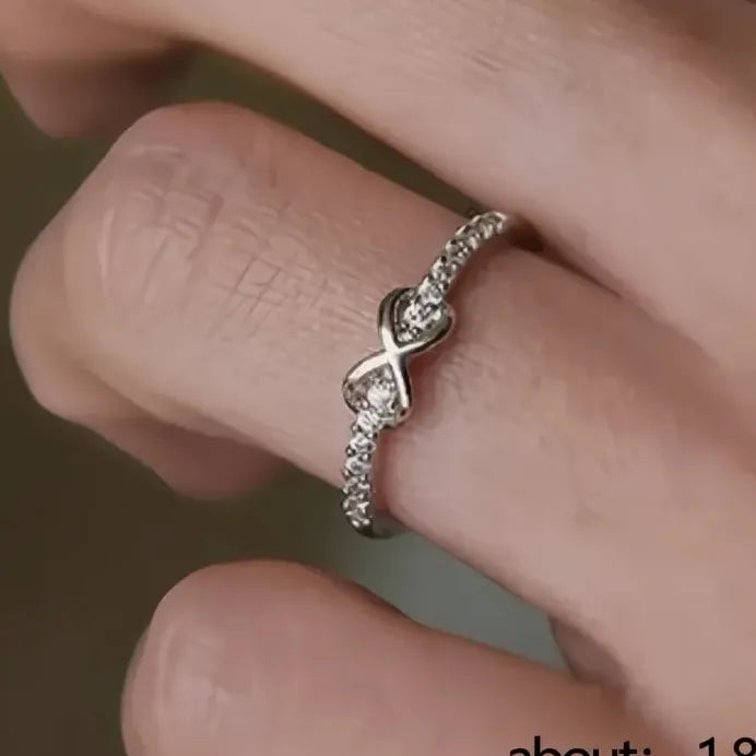 Elegant Minimalist Geometric Cubic Zirconia Wedding Band Ring for Women