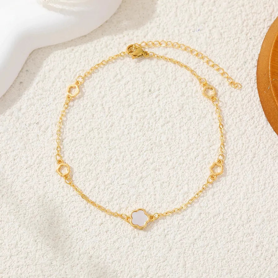 18K Gold Plated Stainless Steel Geometric Pendant Necklace for Women Stylish Jewelry