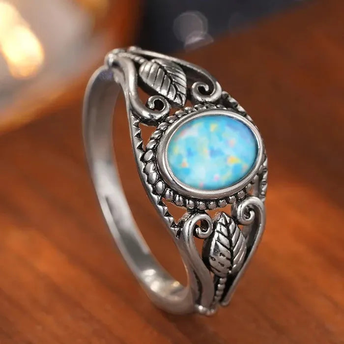 Vintage Resin and Copper Carved Hollow Oval Ring for Women’s Holiday Party Jewelry