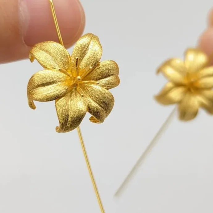 Leaf Flower Design Long Drop Earrings for Women Zinc Alloy Cubic Zirconia Jewelry