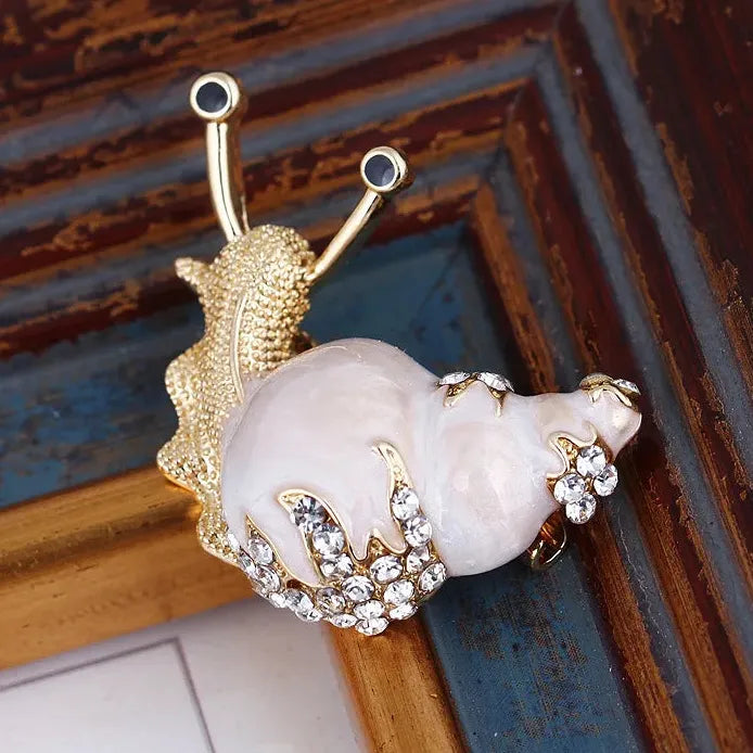 Classic Snail Brooch Luxury Jewelry Gift for Men & Women