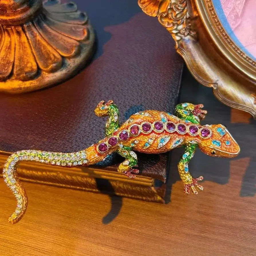 Classic Luxury Lizard Brooch Pin for Men & Women Gift Accessory