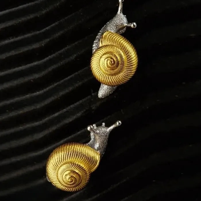 Two Tone Snail Stud Earrings Zinc Alloy Insect Jewelry for Men Women