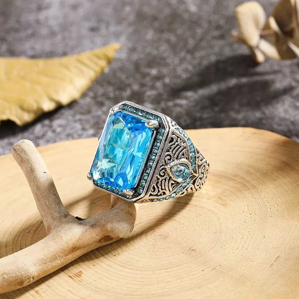 Fashion Creative Retro Men’s Domineering Zinc Alloy Ring with Glass