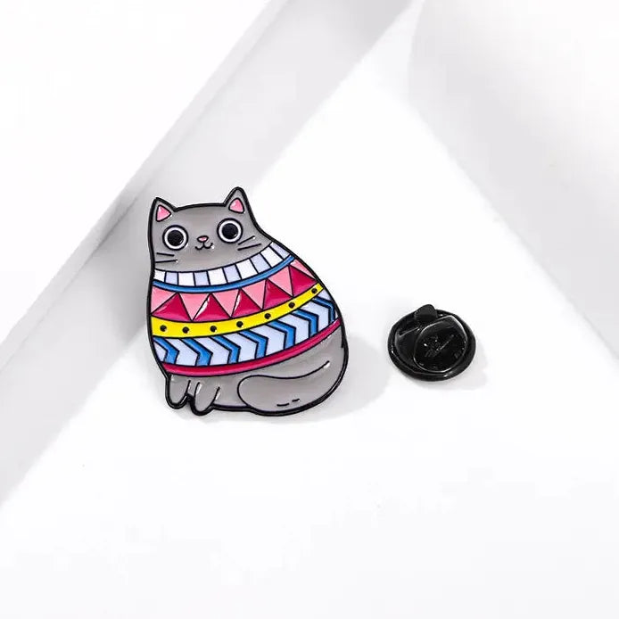 Classic Bear Brooch Animal Design Unisex Jewelry Gift