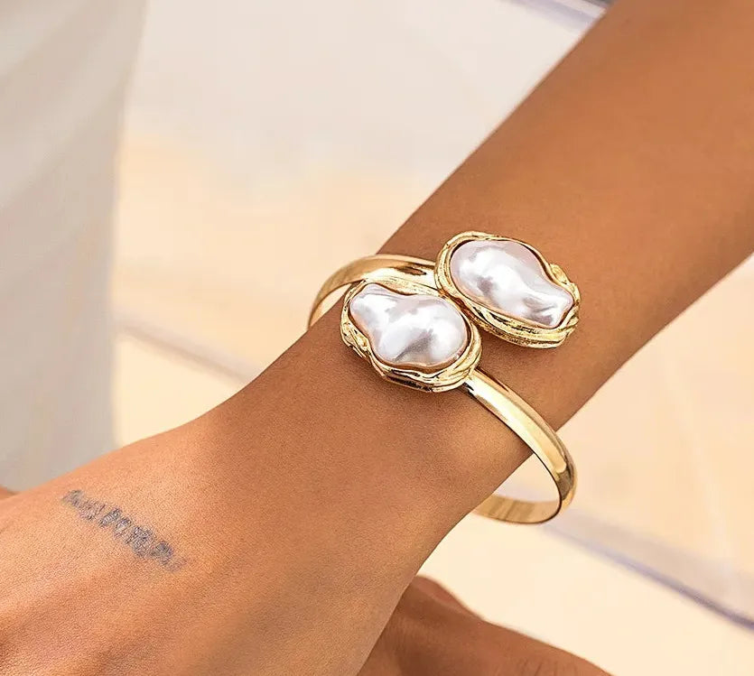 Vintage Baroque Pearl Necklace Bracelet Ring Set Gold Jewelry Gift Elegant
