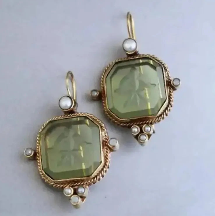 Elegant Vintage Geometric Pearl Drop Earrings for Women Zinc Alloy Bridal Gift