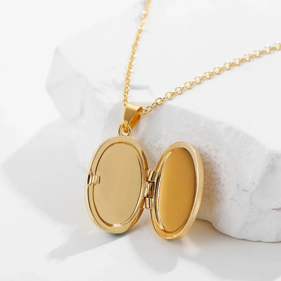 Vintage Gold Moon Evil Eye Photo Frame Locket Pendant Necklace Stainless Steel Jewelry
