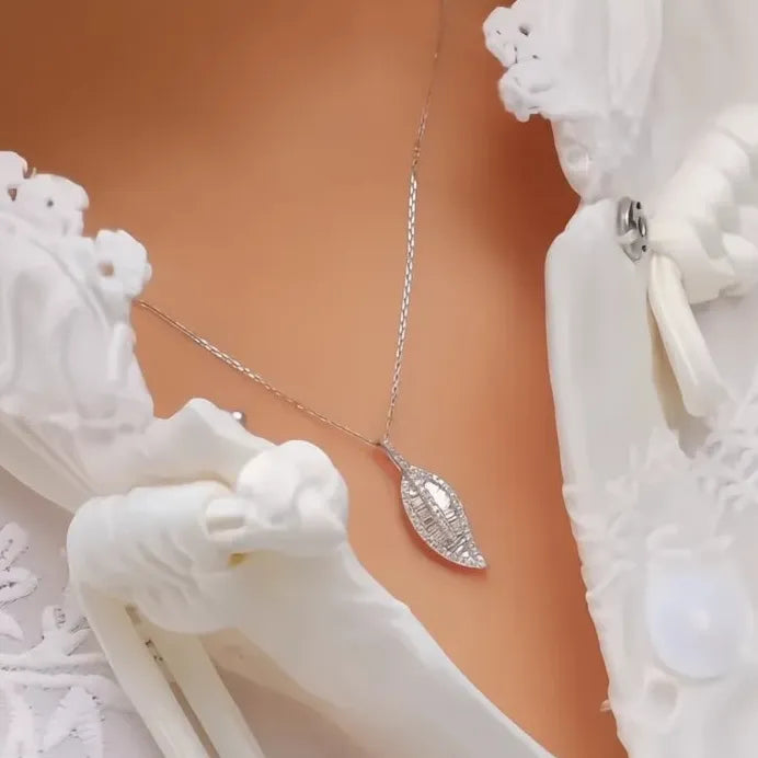 Elegant Cubic Zirconia Leaf Pendant Necklace for Women Party Jewelry