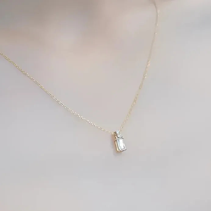 Modern Geometric Cubic Zirconia Pendant Necklace for Women Gift