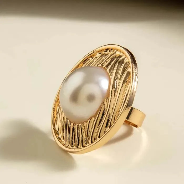 Vintage Gold Flower Ring Featuring Imitation Pearl for Women Jewelry