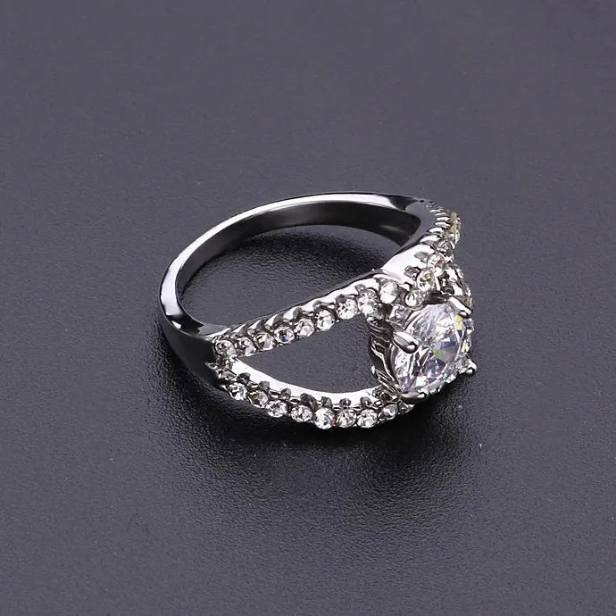Women’s Zinc Alloy Crystal Eternity Wedding Engagement Ring Fashion Jewelry