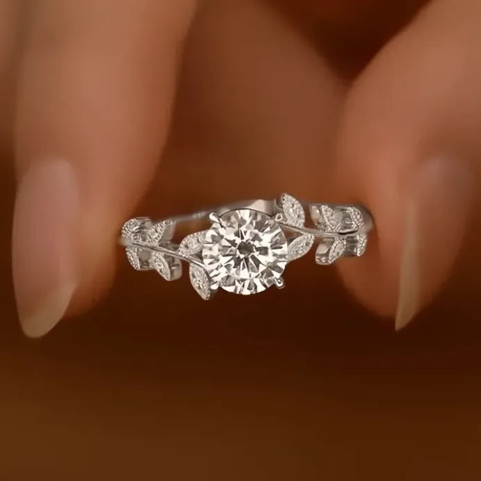Elegant Women’s Geometric Leaf Design Brass CZ Wedding Band Ring Gift