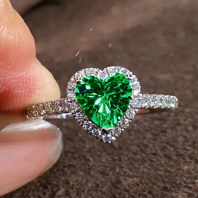 Aesthetic Heart Design Rings for Women Shiny Cubic Zirconia Brass Engagement Jewelry
