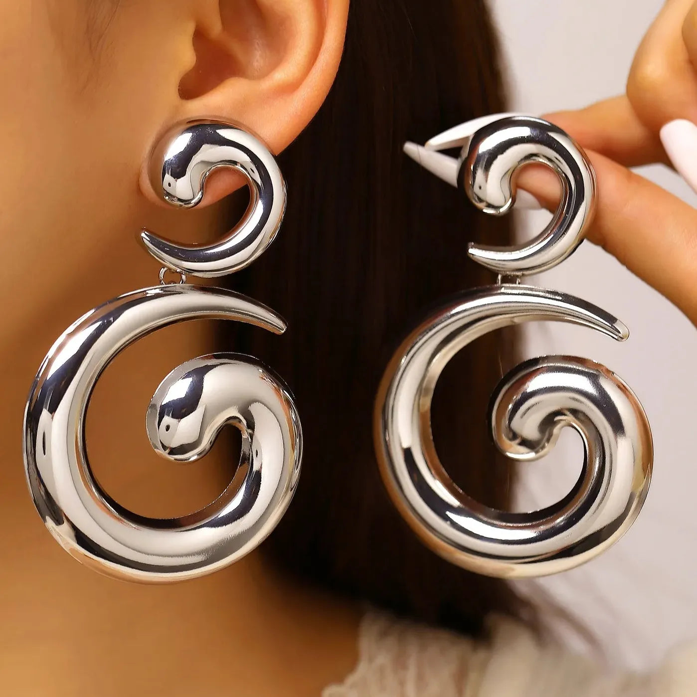 Exaggerated Metal Spiral Drop Earrings Women Retro Geometric Hollow Large Dangle Jewelry