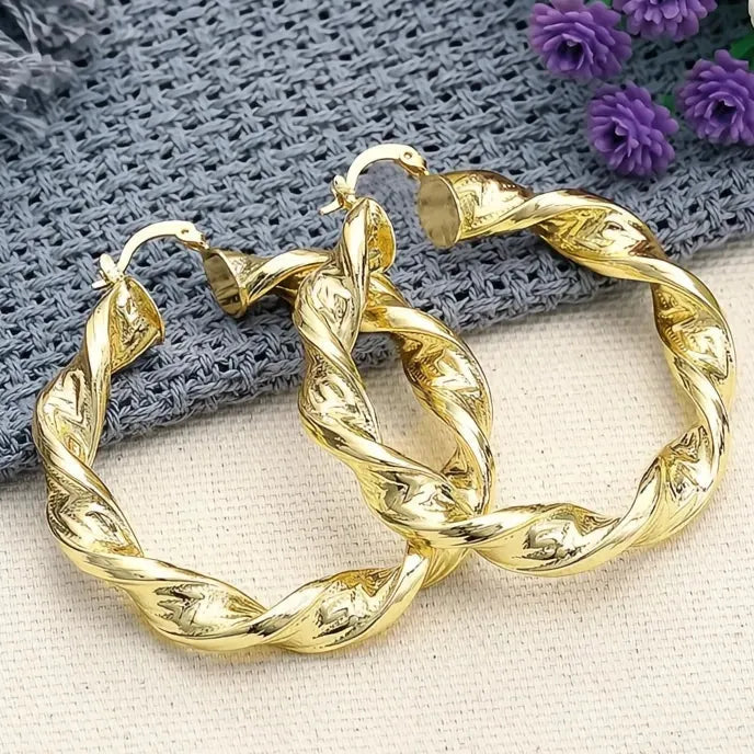 Gold Color Metal Hoop Earrings for Women, 3 Circle Geometric Design, Fashion Jewelry Party & Wedding Accessory