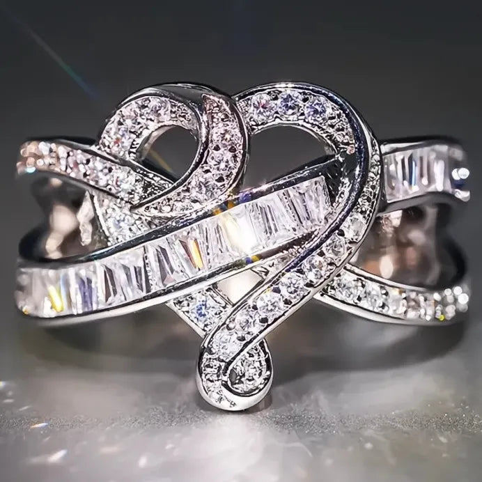 Women’s Heart Design Cubic Zirconia Ring Romantic Wedding Anniversary Gift
