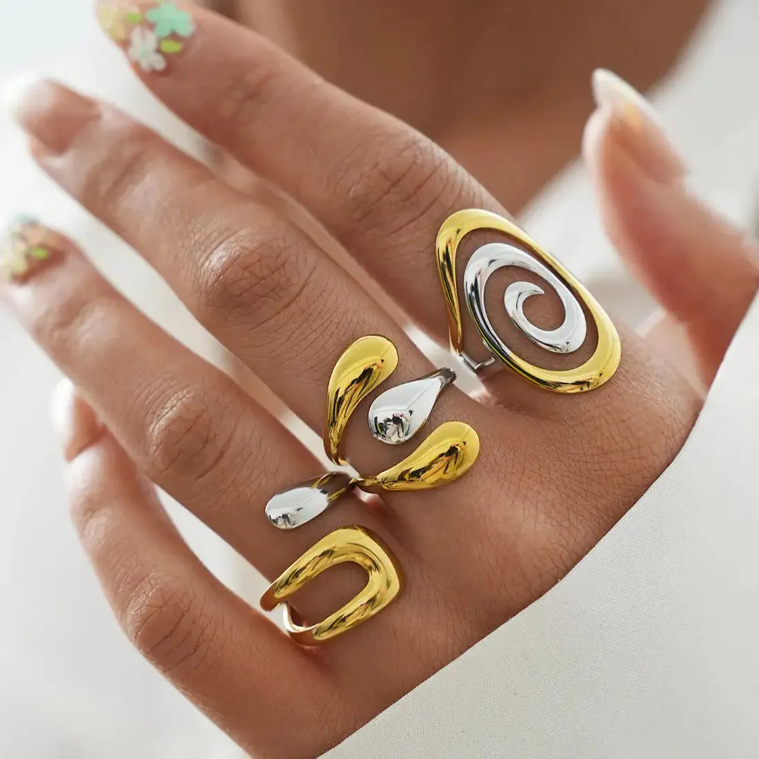 Stainless Steel Women’s Rings Gold Silver Irregular Line Classic Wedding Jewelry Gift