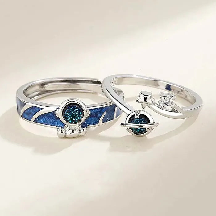 2Pcs Adjustable Astronaut Planet Rings for Women Men Trendy Jewelry