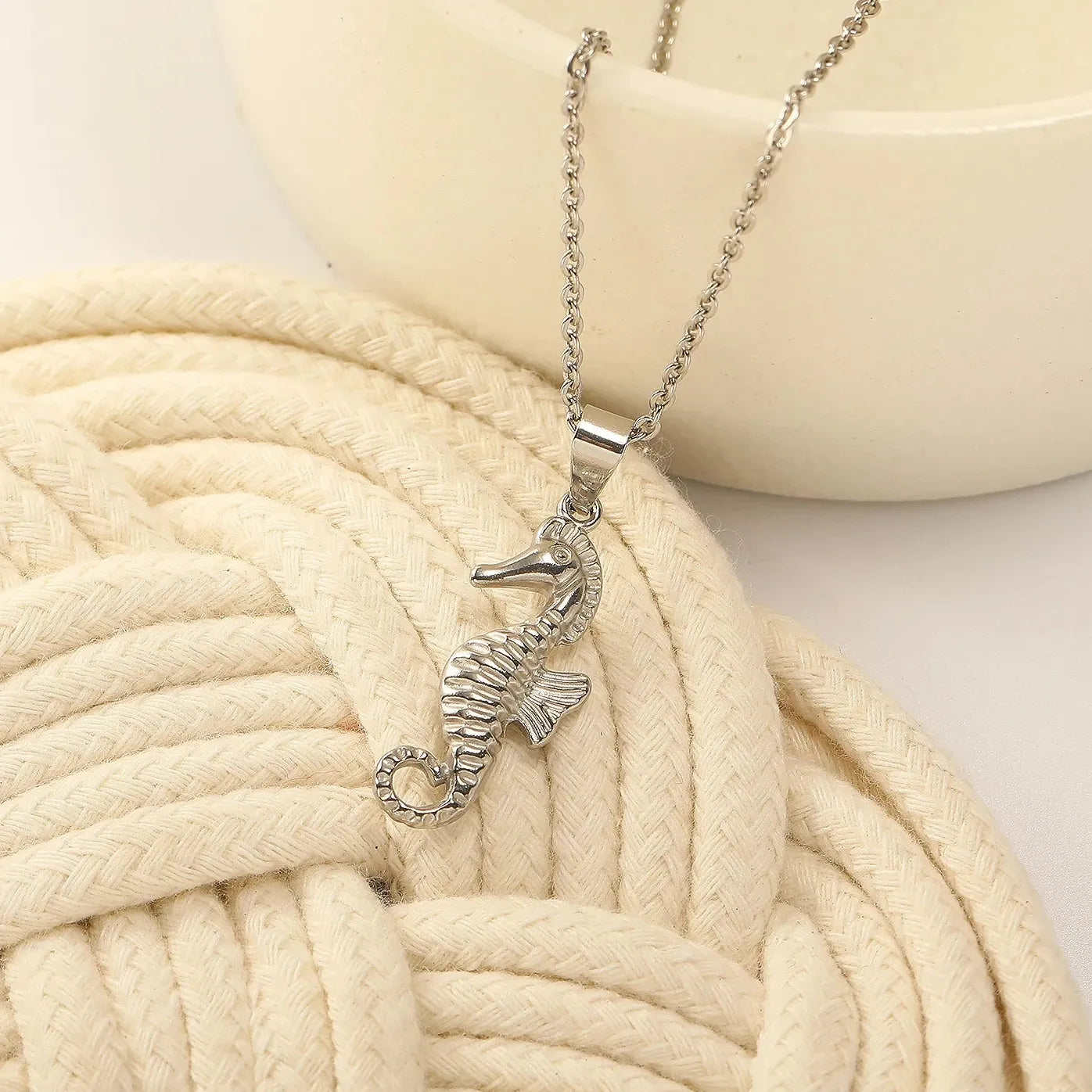 18K Gold Plated Geometric Seahorse Pendant Necklace for Women Waterproof Jewelry