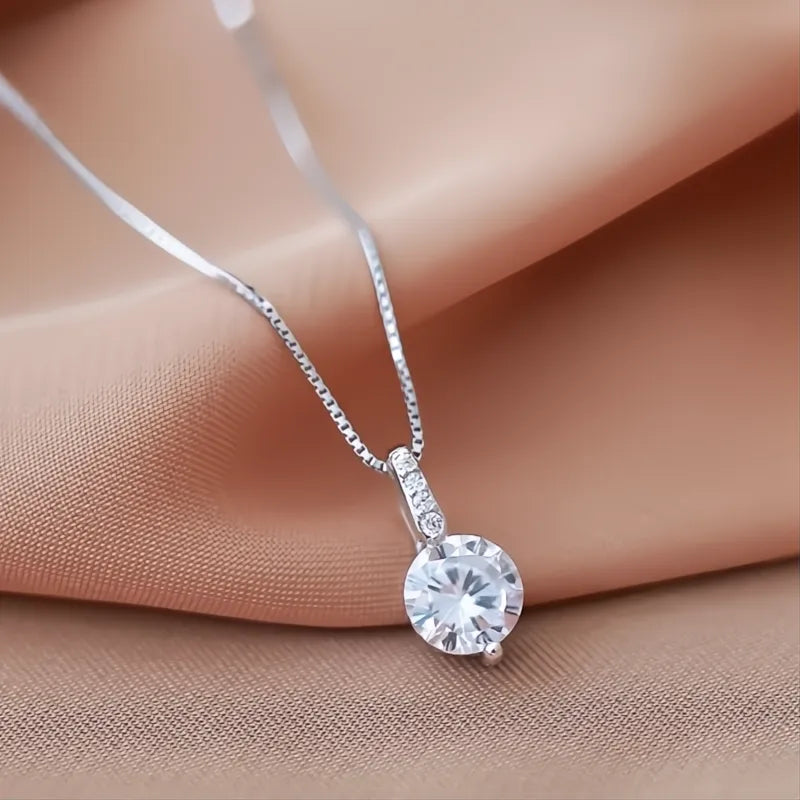 Dainty Round Cubic Zirconia Stud Earrings for Women, Classic Geometric Design, Fashion Jewelry