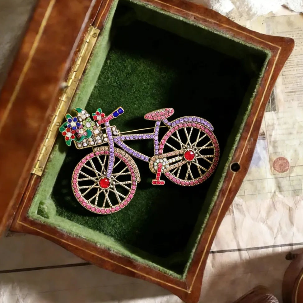 Luxury Classic Bicycle Brooch for Men & Women Elegant Gift Accessory