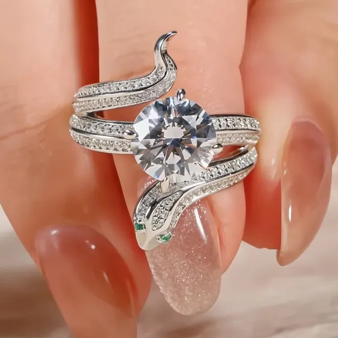 Trendy Snake Finger Ring for Women Green Eye Cubic Zirconia Brass Jewelry