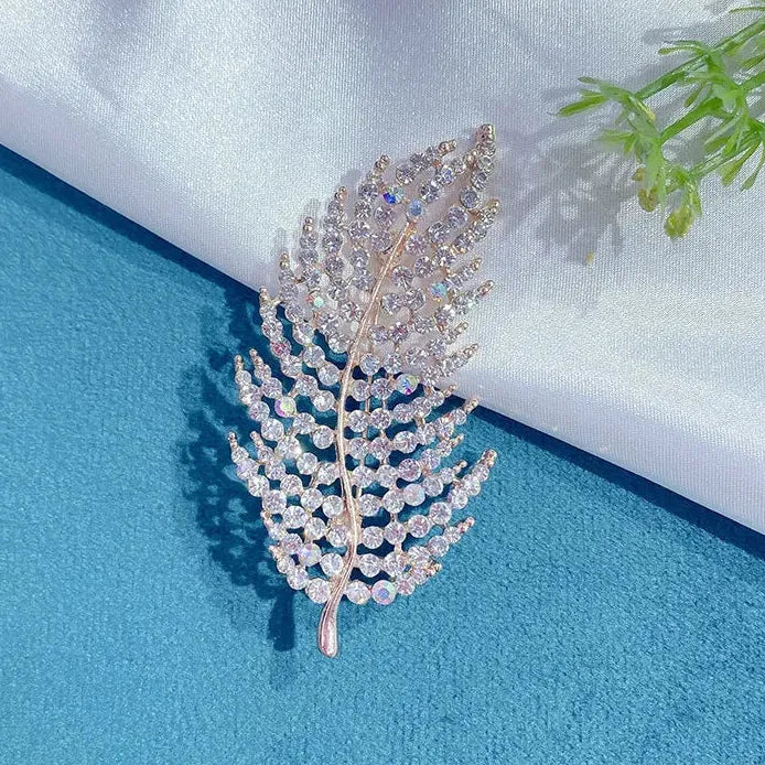 Luxury Feather Brooch Pin Wedding Gift for Men & Women Elegant Style