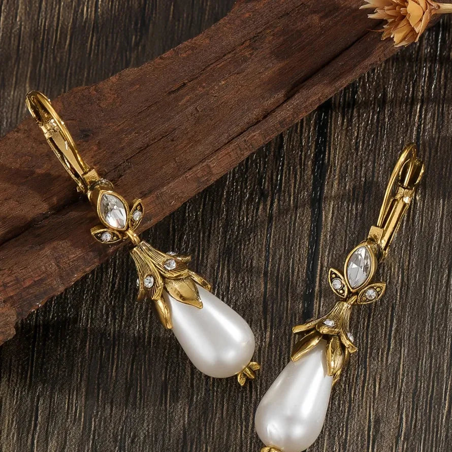 Vintage Pearl Inlay Dangle Earrings for Women Party Birthday Jewelry
