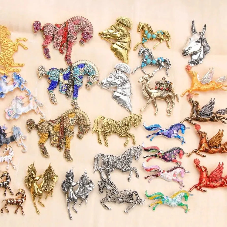 Luxury Vintage Horse Year Warhorse Unicorn Brooch for Men and Women