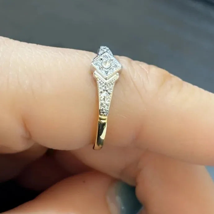 Elegant Women's Wedding Ring Zinc Alloy Two-Color Fashion Jewelry Gift