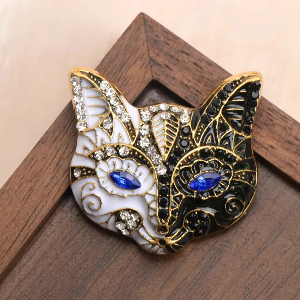 Vintage Fox Brooch Classic Jewelry for Women Elegant Style Accessory