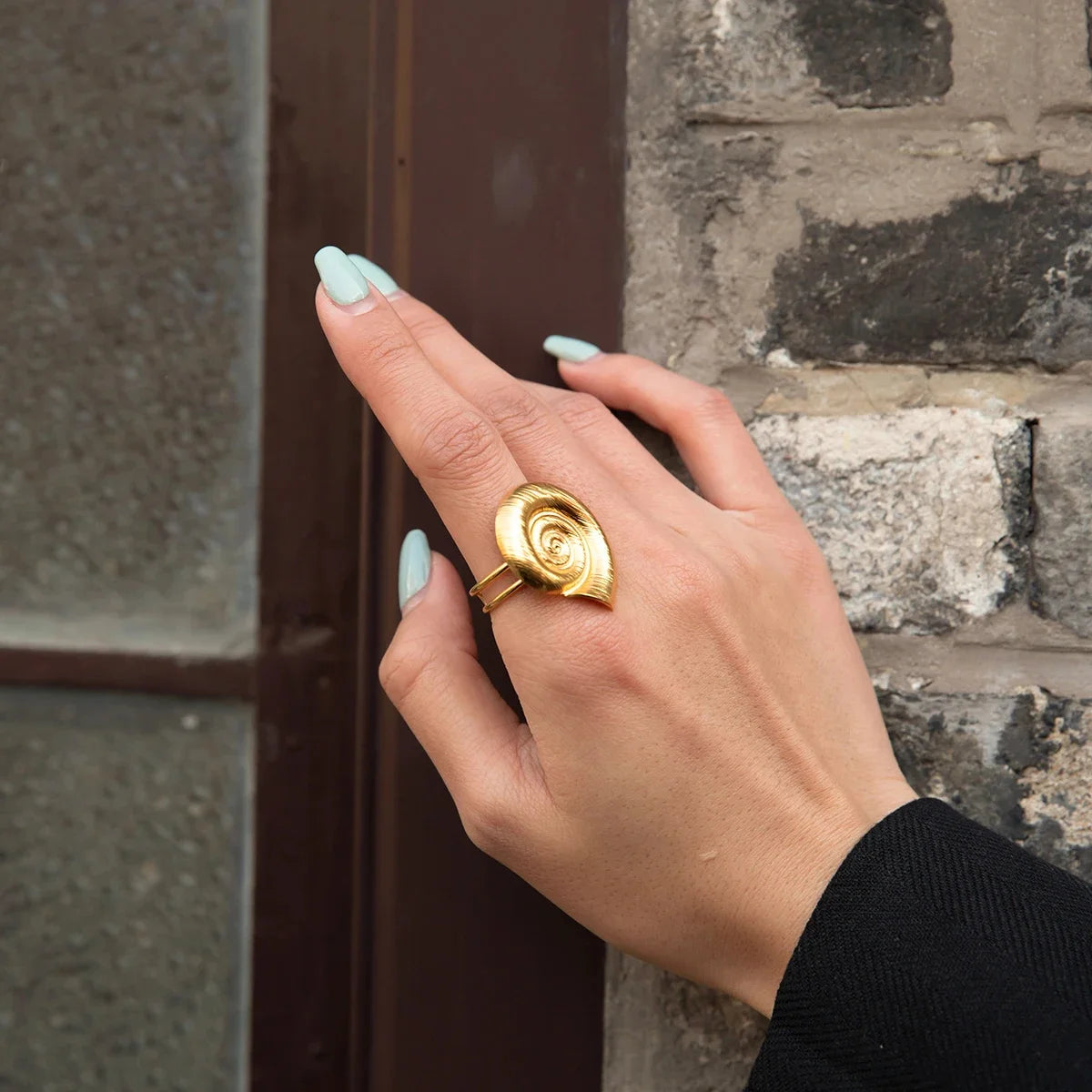 18K Gold Plated Stainless Steel Vintage Snail Shell Opening Ring for Women