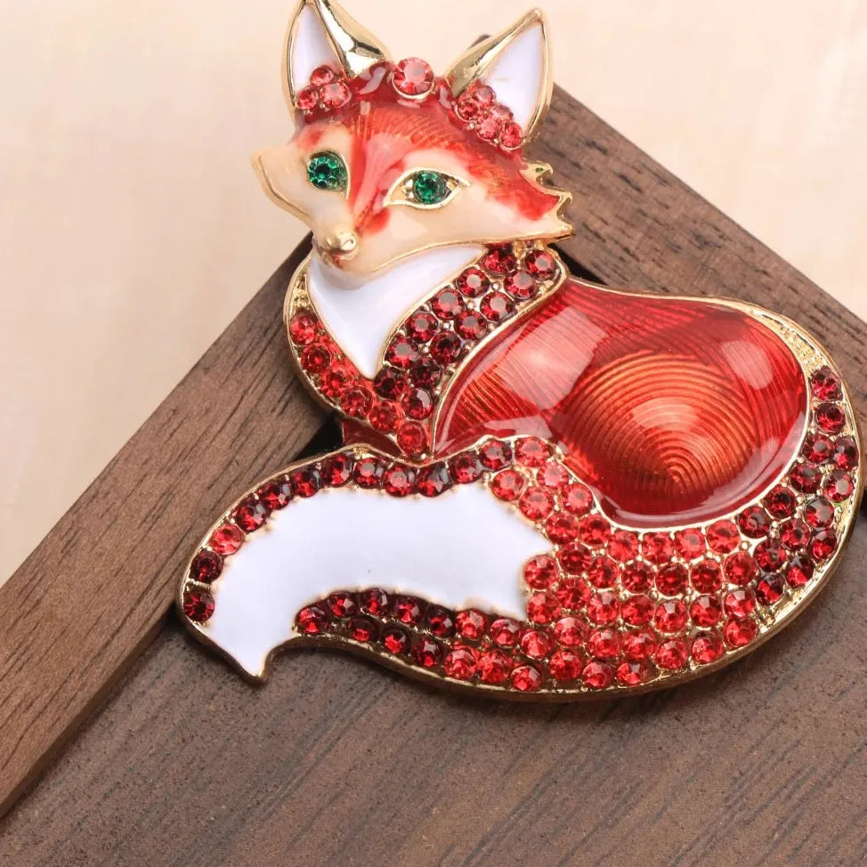 Vintage Fox Brooch Classic Jewelry for Women Elegant Style Accessory