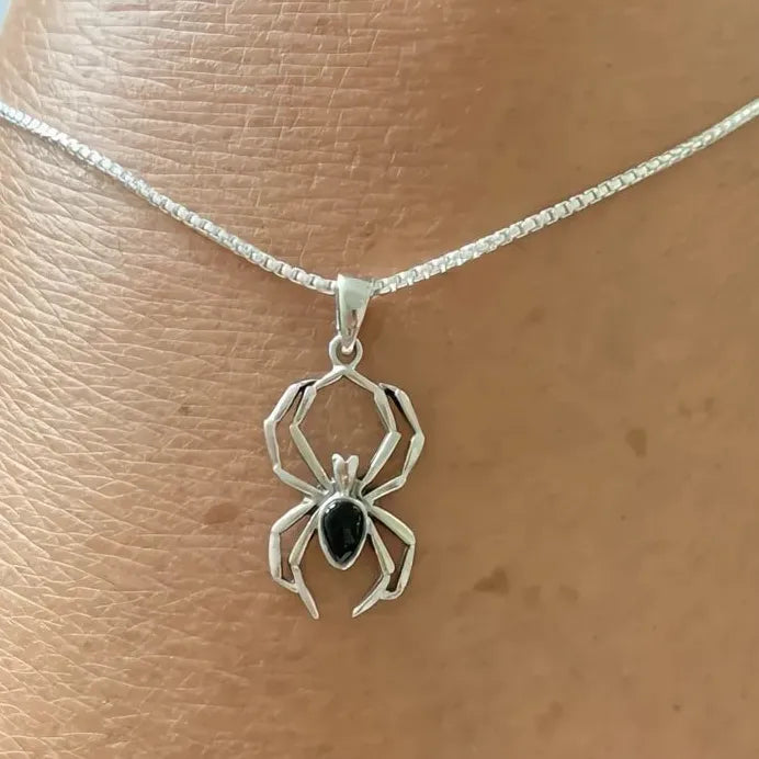 Unisex Punk Spider Pendant Necklace Acrylic Copper Alloy Jewelry Gift