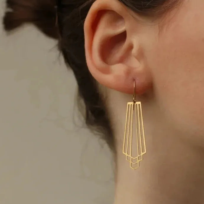 Women's Long Gold Alloy Earrings Irregular Geometric Pendant Jewelry