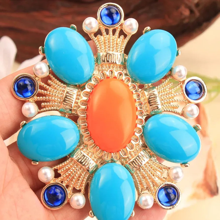 Heavy Duty Openwork Flower Brooch Pin for Men and Women Classic Style