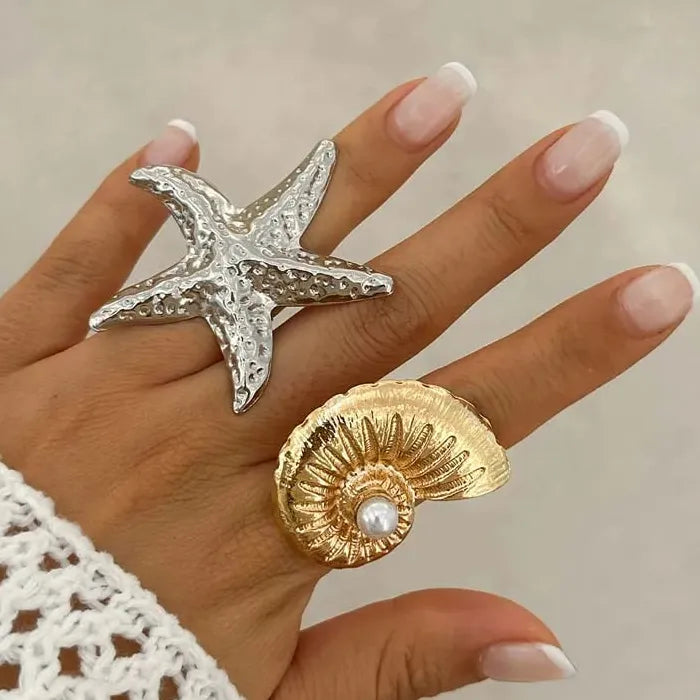 Adjustable Gold Metal Starfish Ring for Women Punk Hip Hop Jewelry Gift Accessory