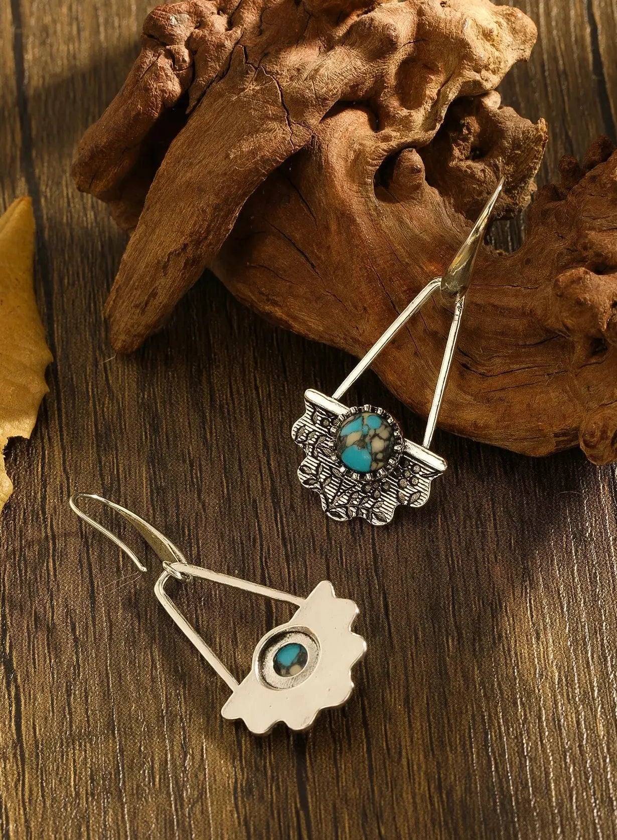 Retro Silver Zinc Alloy Earrings Set with Synthetic Gemstone Pendant for Women