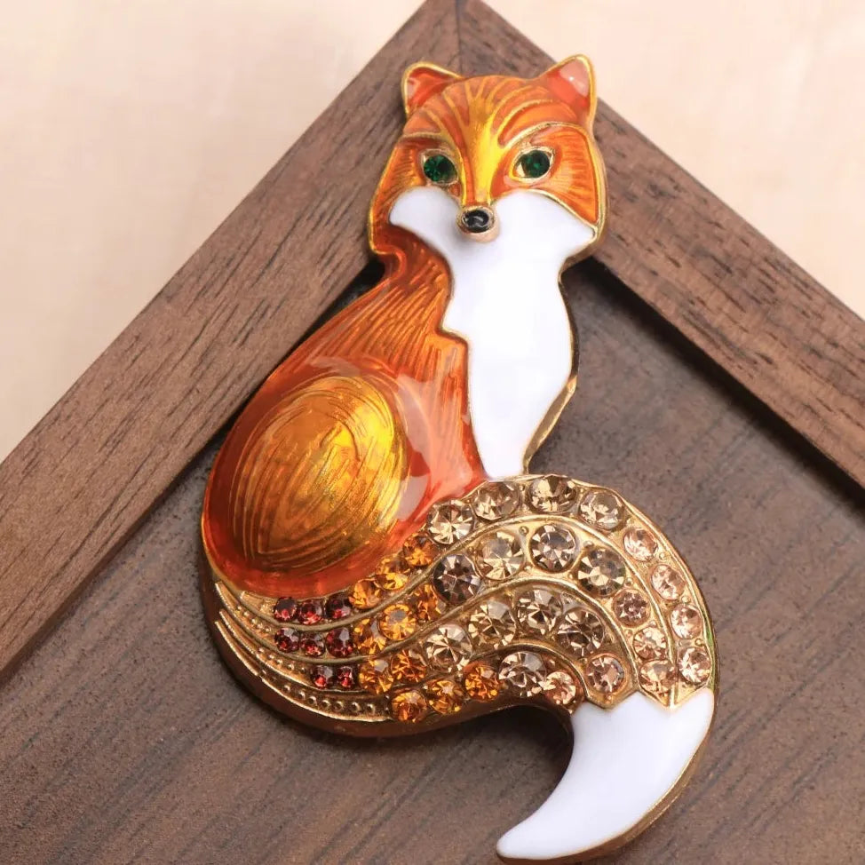 Vintage Fox Brooch Classic Jewelry for Women Elegant Style Accessory