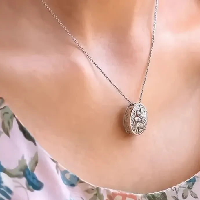 Round CZ Crystal Pendant Necklace Silver Floral Copper Alloy Jewelry Gift
