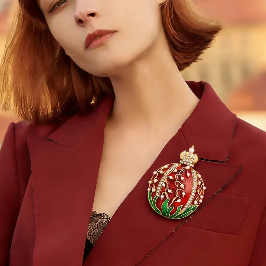 Luxury Classic Pomegranate Brooch Elegant Jewelry Gift for Women