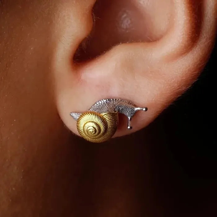 Two Tone Snail Stud Earrings Zinc Alloy Insect Jewelry for Men Women