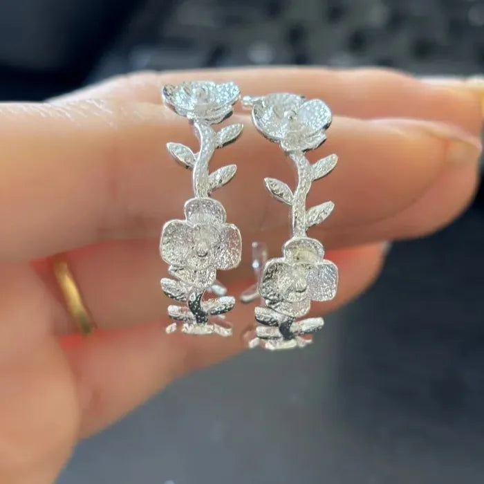 Zinc Alloy Rose C-Shaped Earrings for Women Weddings Banquets Holidays Jewelry