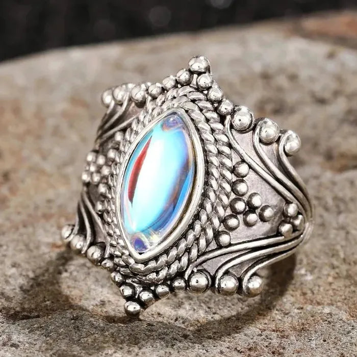 Fashion Horse Eye Ring for Women Resin Zinc Alloy Simple Retro Style