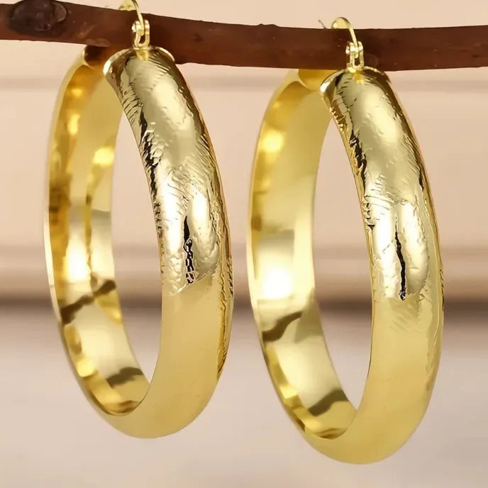 Gold Color Metal Hoop Earrings for Women, 3 Circle Geometric Design, Fashion Jewelry Party & Wedding Accessory
